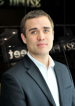 Oliver Hogue headshot